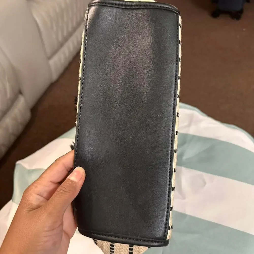 Nine West black cream